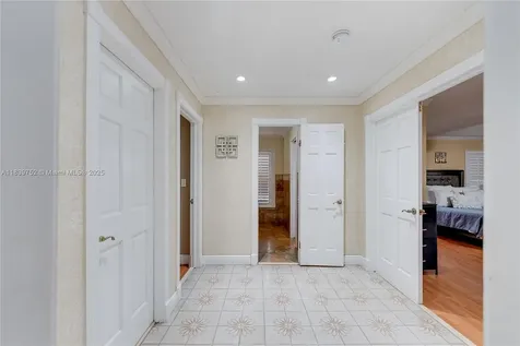 400 NW 128th Avenue Miami FL 33182