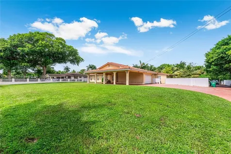 400 NW 128th Avenue Miami FL 33182