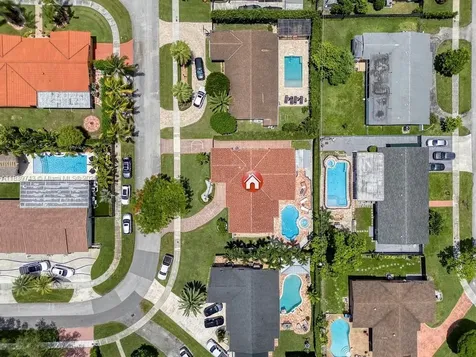 9031 SW 66th Terrace Miami FL 33173