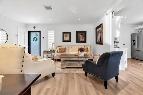 9031 SW 66th Terrace Miami FL 33173