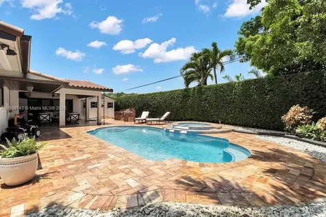 9031 SW 66th Terrace Miami FL 33173