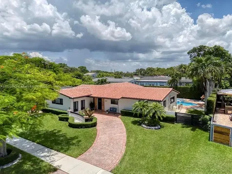 9031 SW 66th Terrace Miami FL 33173