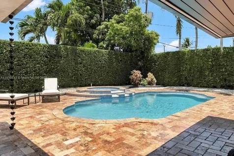 9031 SW 66th Terrace Miami FL 33173