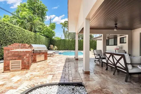 9031 SW 66th Terrace Miami FL 33173