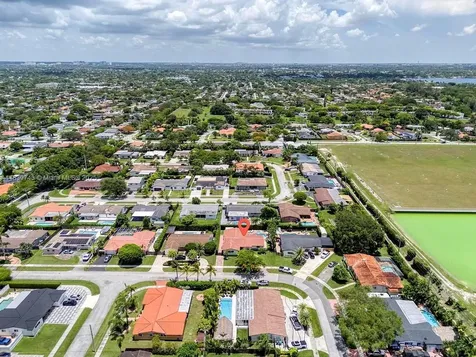 9031 SW 66th Terrace Miami FL 33173