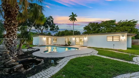 885 Azalea Court Plantation FL 33317