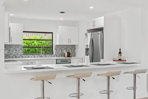 885 Azalea Court Plantation FL 33317