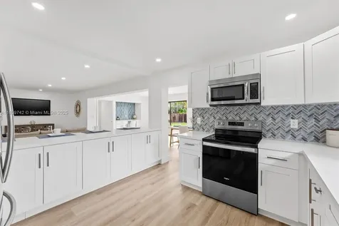 885 Azalea Court Plantation FL 33317