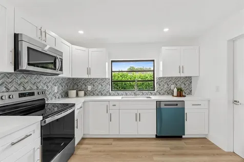 885 Azalea Court Plantation FL 33317