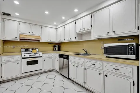 405 N Ocean Boulevard Pompano Beach FL 33062
