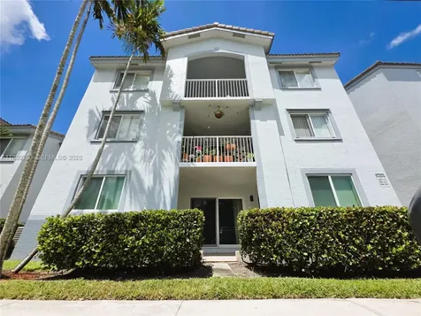 2620 S University Drive Davie FL 33328
