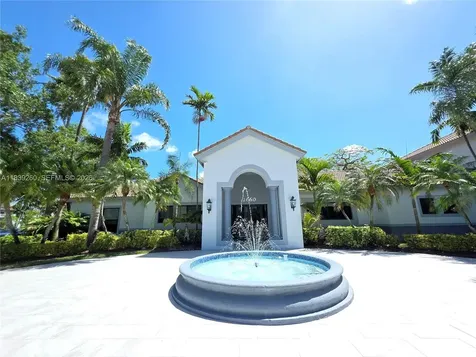 2620 S University Drive Davie FL 33328