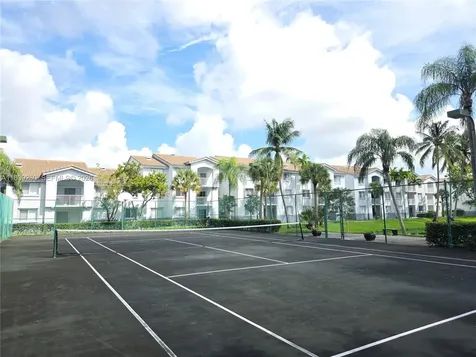2620 S University Drive Davie FL 33328