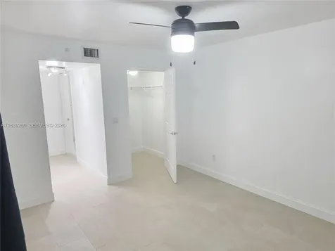 2620 S University Drive Davie FL 33328
