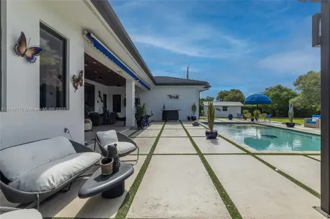 21059 SW 238th Street Homestead FL 33031