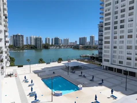 2750 NE 183rd Street Aventura FL 33160