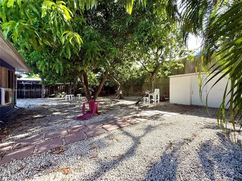 2406 N 28th Avenue Hollywood FL 33020
