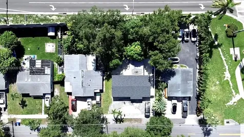 2406 N 28th Avenue Hollywood FL 33020