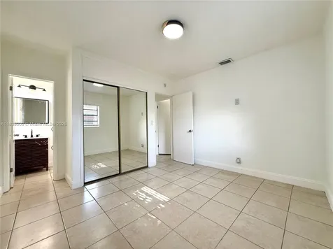 2406 N 28th Avenue Hollywood FL 33020