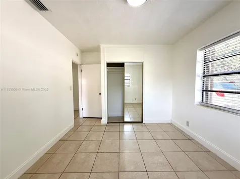 2406 N 28th Avenue Hollywood FL 33020