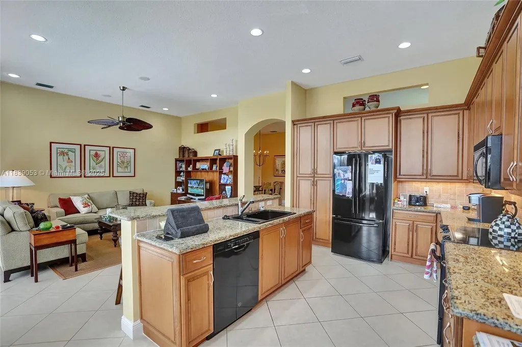 13648 Venice Beach Point Delray Beach FL 33446