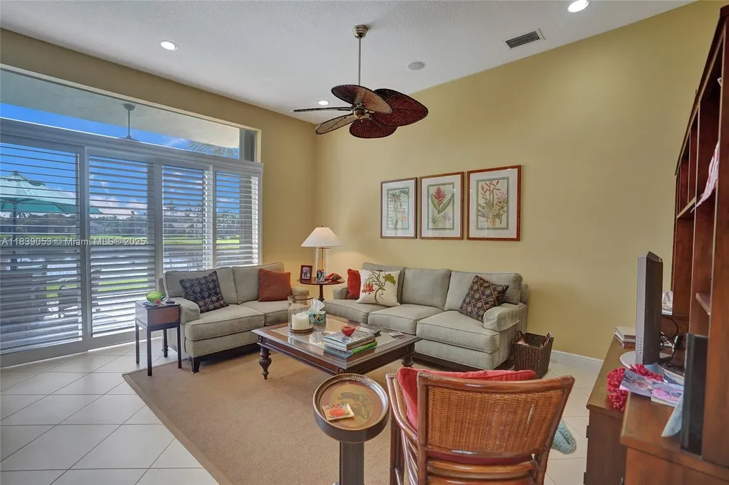 13648 Venice Beach Point Delray Beach FL 33446