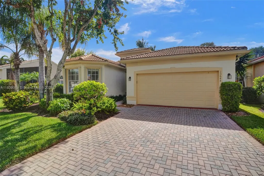 13648 Venice Beach Point Delray Beach FL 33446