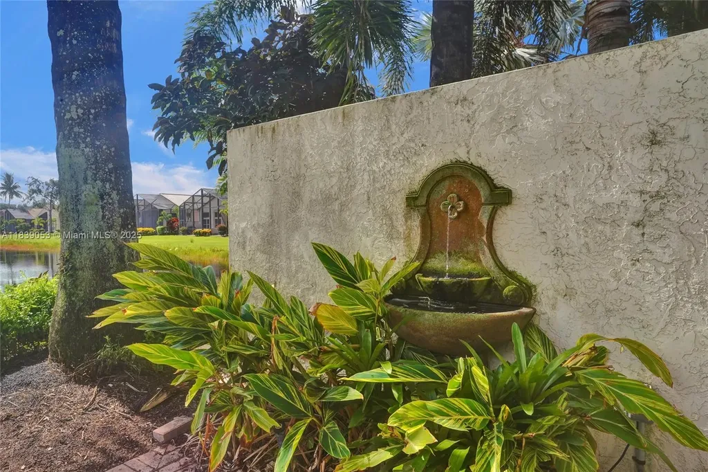 13648 Venice Beach Point Delray Beach FL 33446