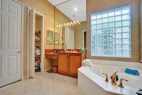 13648 Venice Beach Point Delray Beach FL 33446