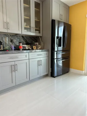 15481 SW 81st Circle Lane Miami FL 33193