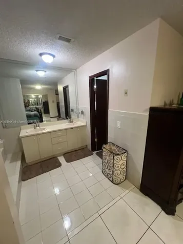 13930 SW 16th Terrace Miami FL 33175