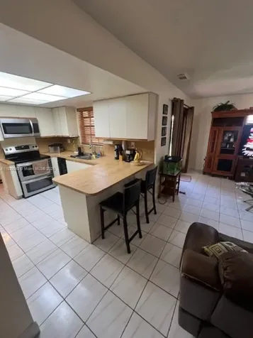 13930 SW 16th Terrace Miami FL 33175
