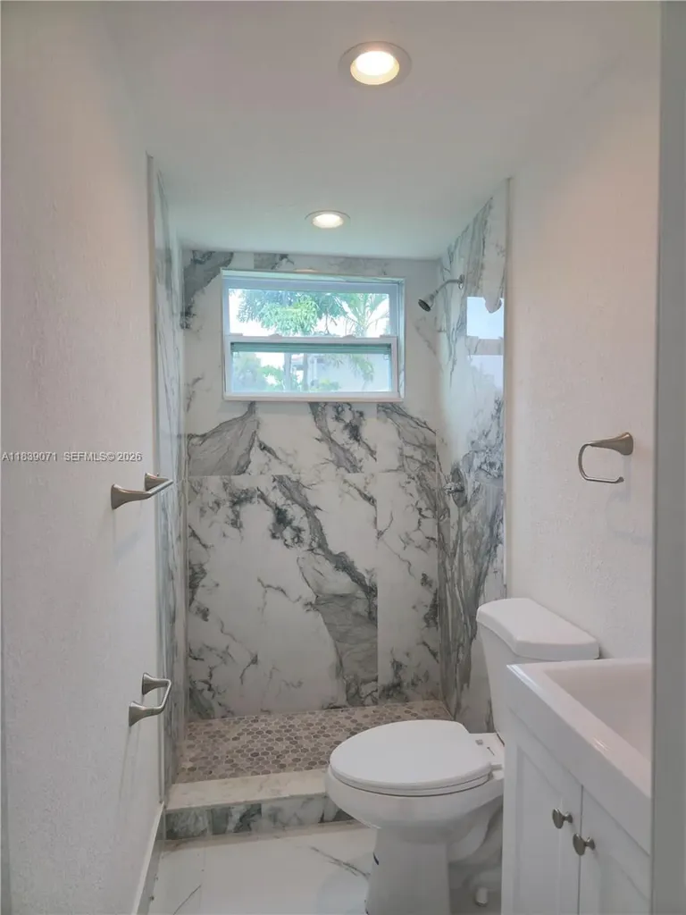 1141 SW 8th Terrace Fort Lauderdale FL 33315
