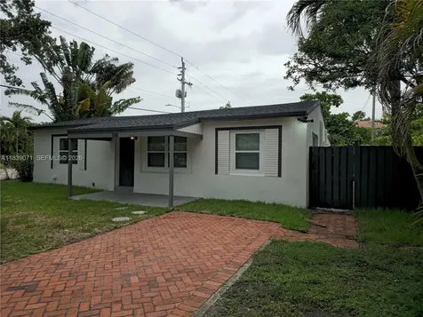 1141 SW 8th Terrace Fort Lauderdale FL 33315
