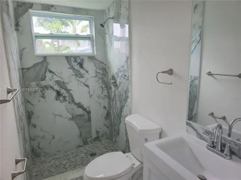 1141 SW 8th Terrace Fort Lauderdale FL 33315