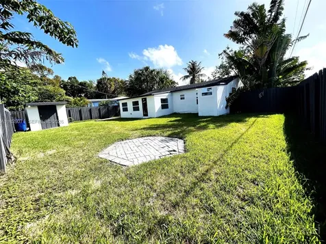 1141 SW 8th Terrace Fort Lauderdale FL 33315