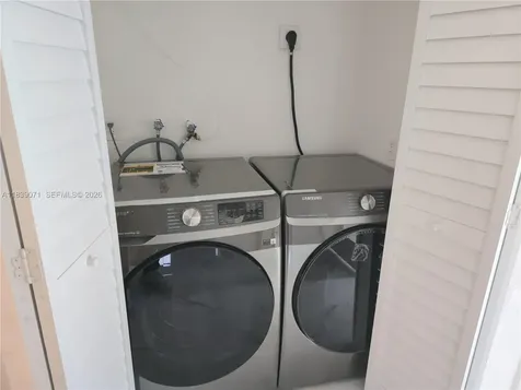 1141 SW 8th Terrace Fort Lauderdale FL 33315