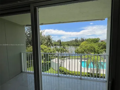 8200 SW 210th Street Cutler Bay FL 33189