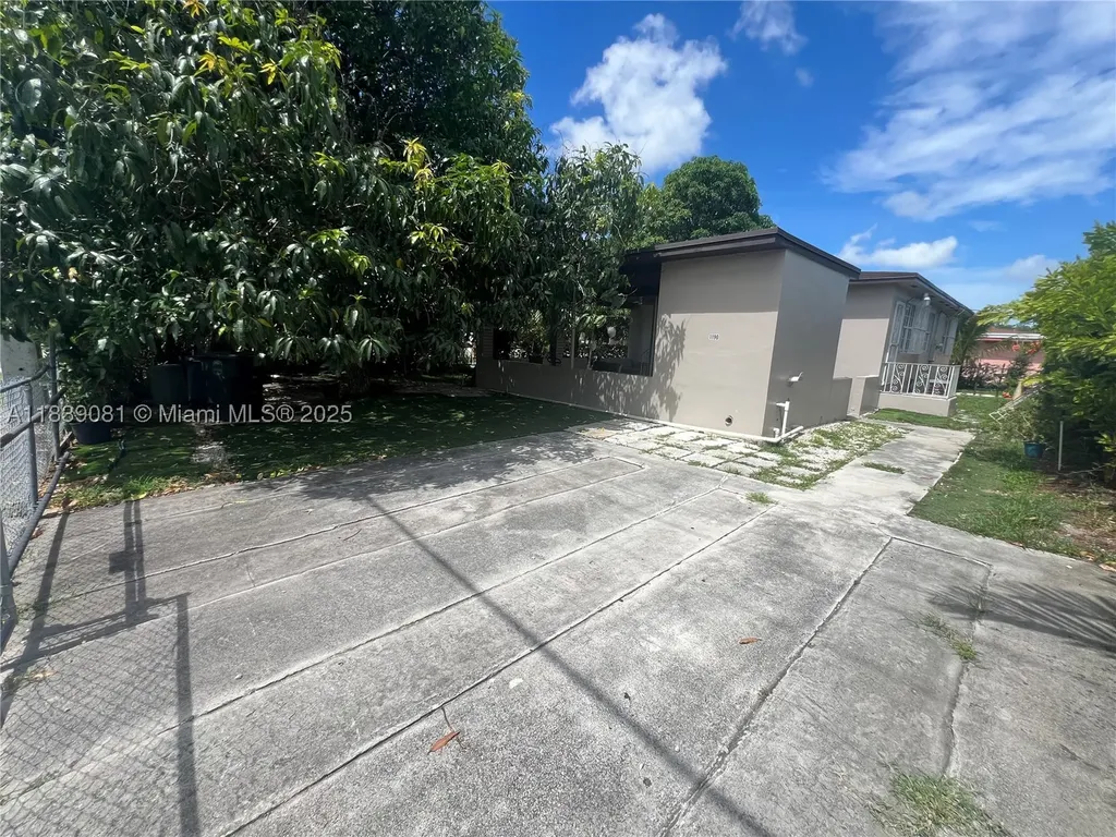 1190 NW 135th Street North Miami FL 33168
