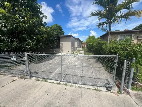 1190 NW 135th Street North Miami FL 33168