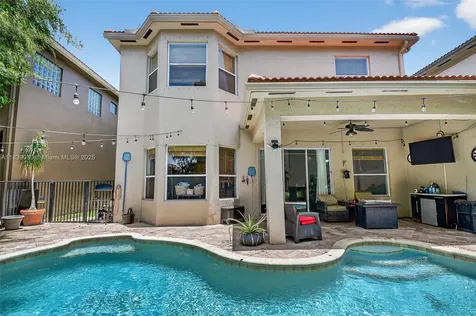 1086 Grove Park Circle Boynton Beach FL 33436