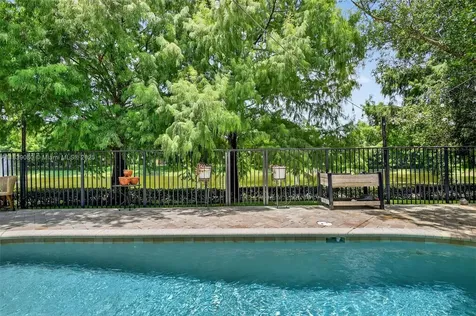 1086 Grove Park Circle Boynton Beach FL 33436