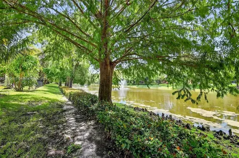 1086 Grove Park Circle Boynton Beach FL 33436