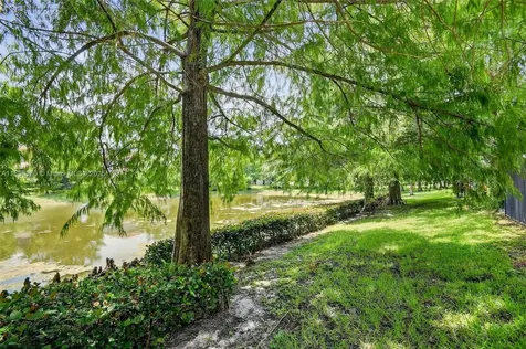 1086 Grove Park Circle Boynton Beach FL 33436