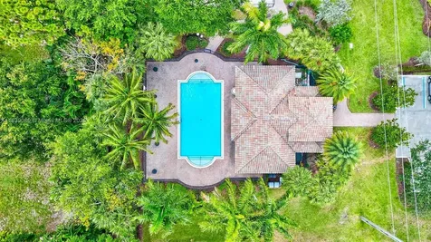 1086 Grove Park Circle Boynton Beach FL 33436