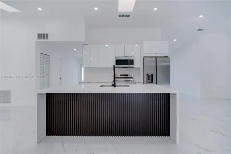 1655 NW 111th Way Coral Springs FL 33071