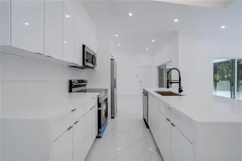 1655 NW 111th Way Coral Springs FL 33071