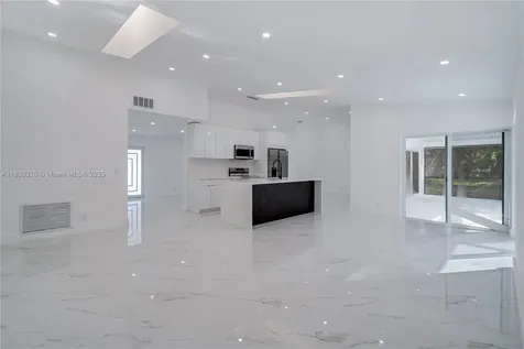 1655 NW 111th Way Coral Springs FL 33071