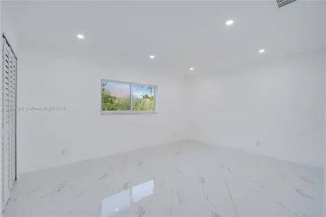1655 NW 111th Way Coral Springs FL 33071