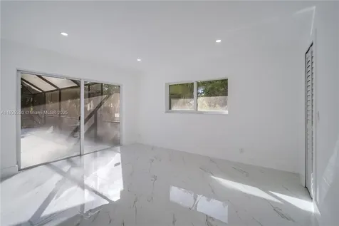 1655 NW 111th Way Coral Springs FL 33071